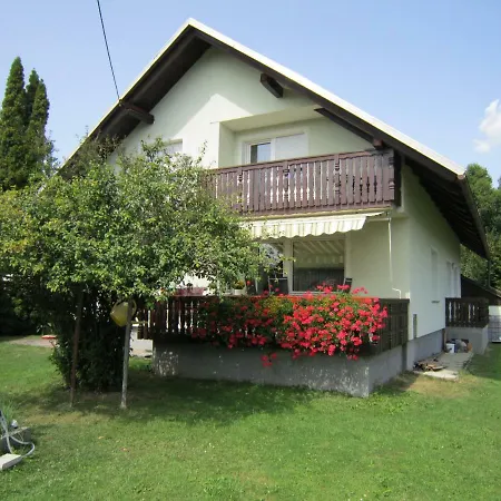 Apartma Majda בלד